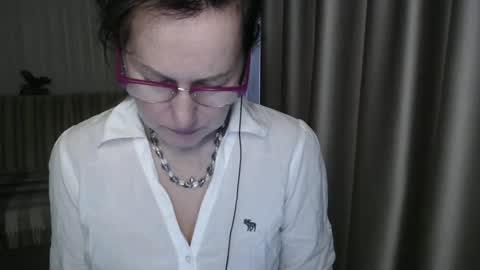 Snapshot of lauraoven1 chatting on 03-12-25, 07:02 Lauraoven1 online show from 03-12-25, 07:02