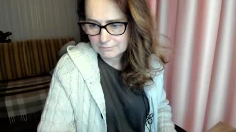 Lauraoven1 online show from 02-04-26, 11:27