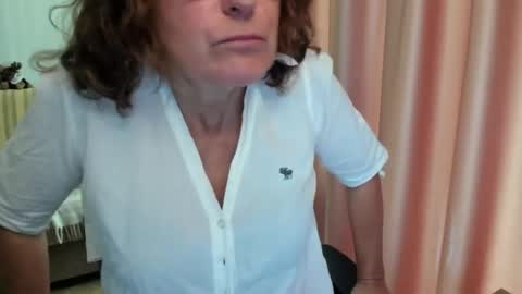 Snapshot of lauraoven1 chatting on 07-30-26, 07:07 Lauraoven1 online show from 07-30-26, 07:07
