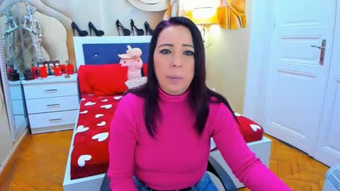 Laura online show from 02-24-25, 04:16