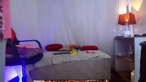 Snapshot of laurasofia45 chatting on 05-29-26, 11:19 Laura Sofia online show from 05-29-26, 11:19