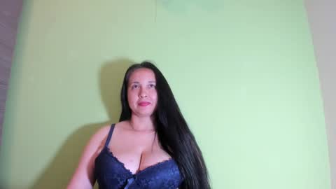 laureen777 online show from 03-11-25, 12:33