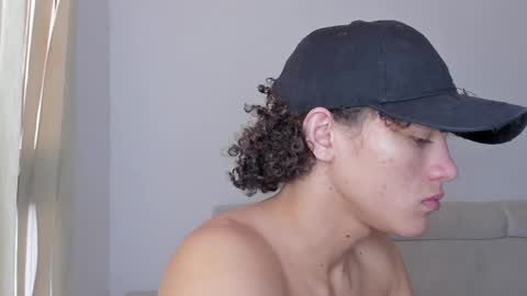 Laureent online show from 01-29-25, 06:28