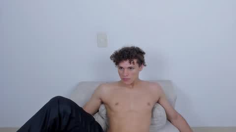 Laureent online show from 03-03-25, 07:32