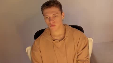 Laureent online show from 02-10-26, 06:45