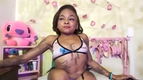 Lauren online show from 02-14-25, 04:47