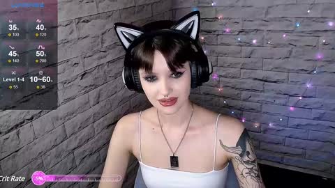 Snapshot of lauren_raquel chatting on 01-29-25, 05:56 Eva online show from 01-29-25, 05:56