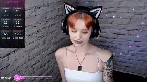 Snapshot of lauren_raquel chatting on 03-04-25, 07:01 Eva online show from 03-04-25, 07:01