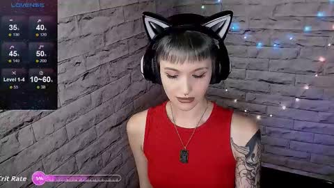 Snapshot of lauren_raquel chatting on 10-09-25, 02:26 Eva online show from 10-09-25, 02:26