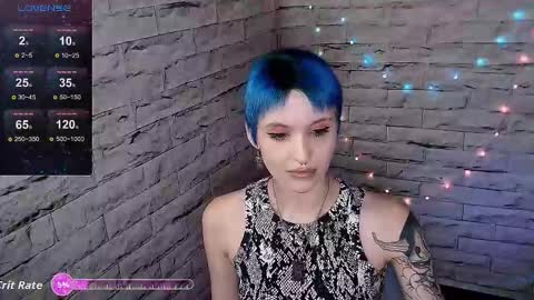 Snapshot of lauren_raquel chatting on 10-24-25, 06:37 Eva online show from 10-24-25, 06:37