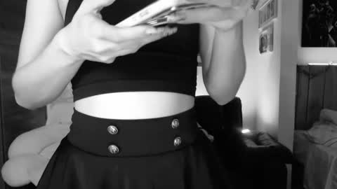 Lauren online show from 12-09-24, 12:34