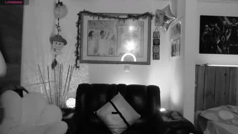 Lauren online show from 01-19-25, 04:54