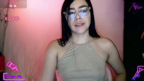 Lauren online show from 10-24-25, 01:24