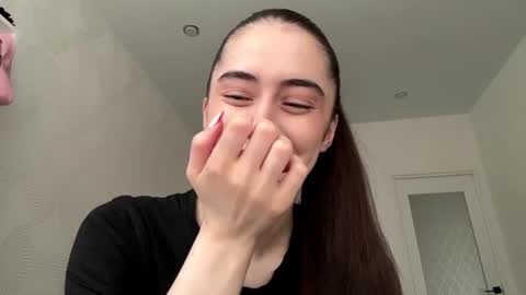 Snapshot of laurenadupuy chatting on 06-25-26, 02:43 laurenadupuy online show from 06-25-26, 02:43