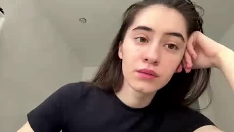 Snapshot of laurenadupuy chatting on 07-16-26, 01:17 laurenadupuy online show from 07-16-26, 01:17