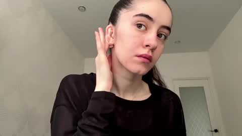 Snapshot of laurenadupuy chatting on 07-19-26, 01:15 laurenadupuy online show from 07-19-26, 01:15