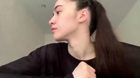 Snapshot of laurenadupuy chatting on 07-20-26, 01:24 laurenadupuy online show from 07-20-26, 01:24