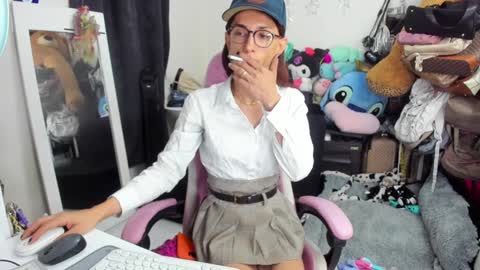 Snapshot of laurencesophiets chatting on 01-13-25, 03:47 SF online show from 01-13-25, 03:47
