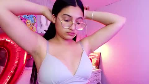 Laurene online show from 02-15-26, 03:47