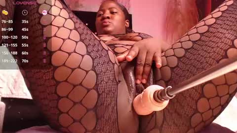 Lauren Gill online show from 05-28-26, 08:28