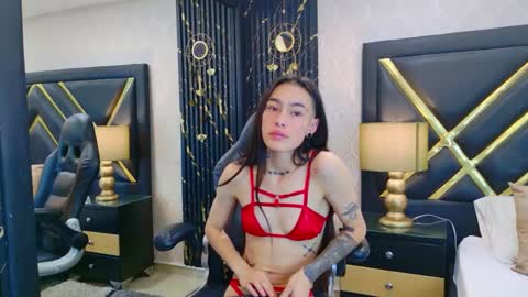 Lauren online show from 04-11-26, 07:45