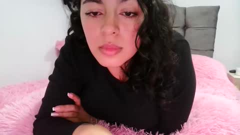 Snapshot of laurenhot94 chatting on 12-22-25, 10:40 laurenhot94 online show from 12-22-25, 10:40