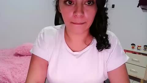 Snapshot of laurenhot94 chatting on 01-15-26, 07:06 laurenhot94 online show from 01-15-26, 07:06