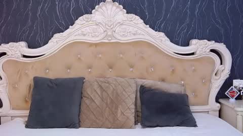 Laura online show from 04-02-26, 02:58