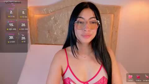 laurenn_smitth online show from 10-29-25, 01:02