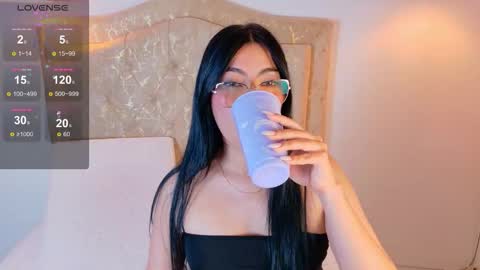 laurenn_smitth online show from 11-20-25, 01:33