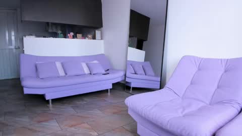 Lucie  online show from 09-13-25, 06:40