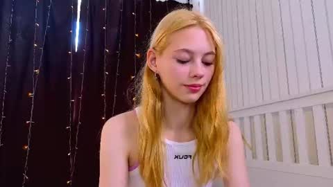 Snapshot of lauricejoto chatting on 07-29-26, 08:12 Kate online show from 07-29-26, 08:12