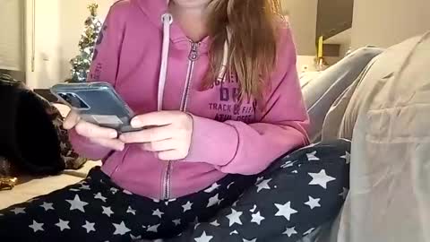 Snapshot of lauriehotxxx chatting on 12-12-24, 05:37 lauriehotxxx online show from 12-12-24, 05:37