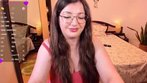 Snapshot of laurielay chatting on 06-20-26, 05:27 Laurie online show from 06-20-26, 05:27