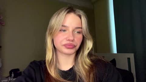 Bella online show from 06-01-26, 12:07