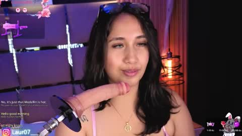 Lau Roberts online show from 04-09-26, 06:19