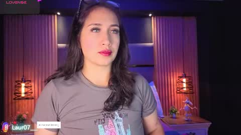 Lau Roberts online show from 07-16-26, 02:39