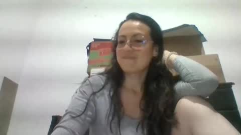 Laury  online show from 04-01-26, 04:57