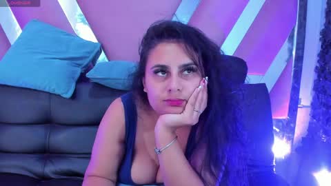 Snapshot of laurynjeffers chatting on 04-11-26, 06:01 LaurynJeffers online show from 04-11-26, 06:01