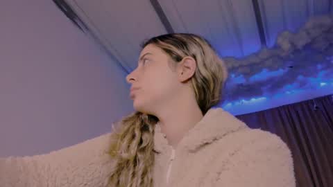 Lauu G online show from 03-01-25, 04:37