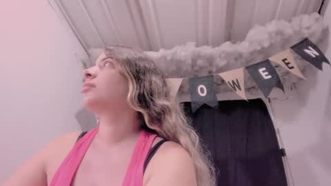 Lauu G online show from 10-23-25, 09:19