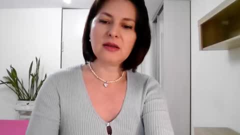 Diana  online show from 11-06-25, 06:09