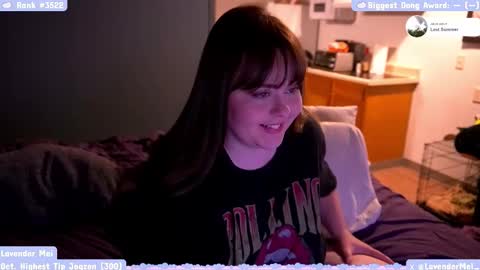 Snapshot of lavendermei chatting on 10-27-25, 12:15 LavenderMei online show from 10-27-25, 12:15