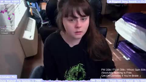 Snapshot of lavendermei chatting on 06-15-26, 01:02 LavenderMei online show from 06-15-26, 01:02