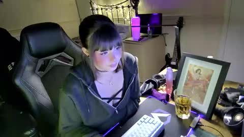 Lavenderrzz online show from 12-01-25, 03:50