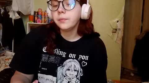 Snapshot of lavonesorge chatting on 02-19-26, 12:45 Adeline online show from 02-19-26, 12:45