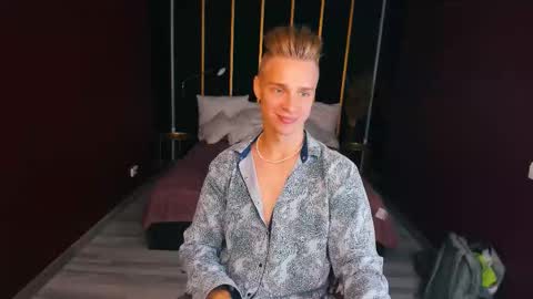 Lawrence online show from 09-21-25, 04:47