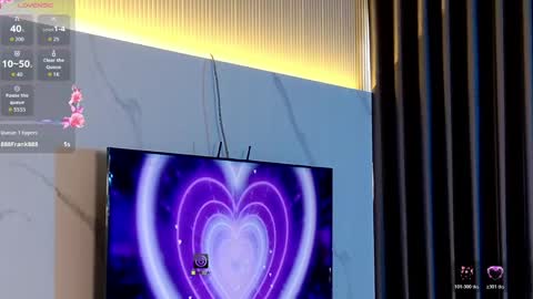 Snapshot of laxyflaxy chatting on 04-28-26, 02:27 Anna online show from 04-28-26, 02:27