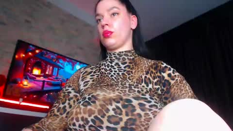 LayaMoon online show from 10-26-25, 12:00