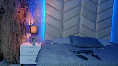 laya online show from 10-09-25, 03:04